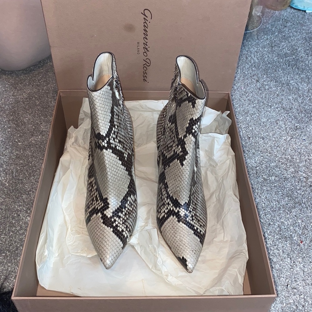 Gianvito Rossi snakeskin exotic levy 85 boots